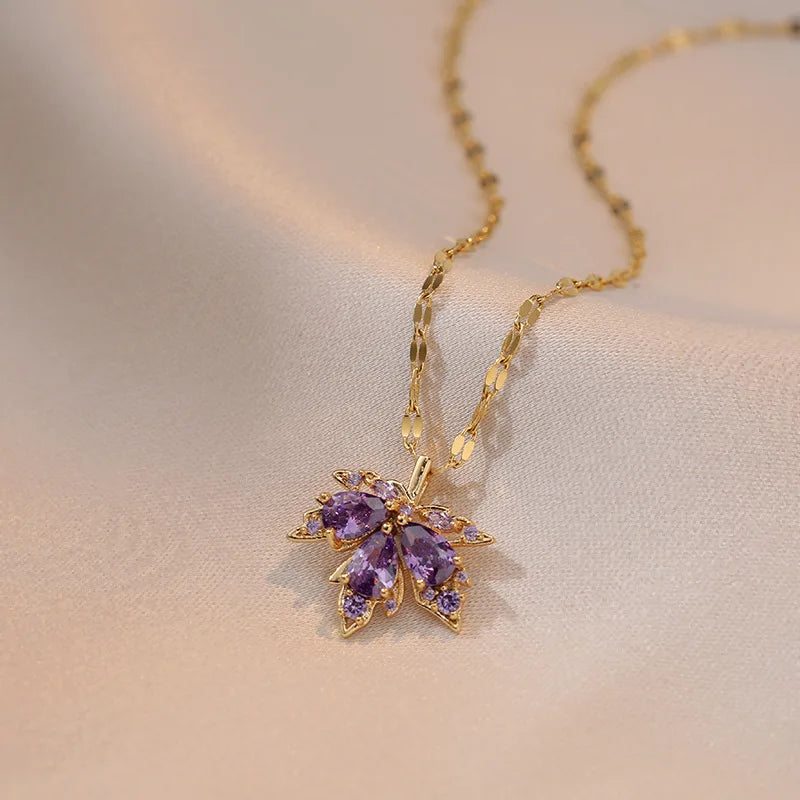 Collier avec Pendentif Feuille d'Erable Colorée violet