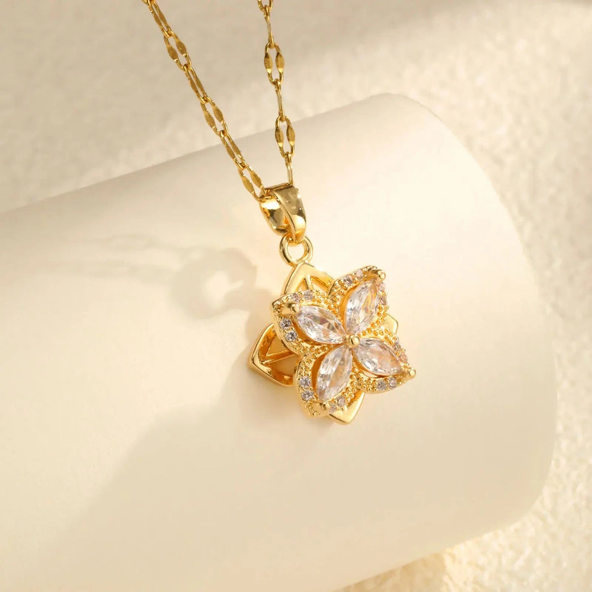 Flower Pendant Necklace with Rotating Zircon Anti-Stress Feature