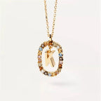 Ожерелье с овальным кулоном с инициалом k