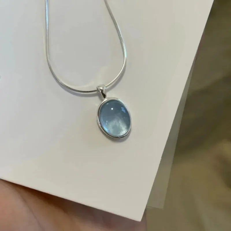 Necklace with Oval Pendant Blue Moonstone