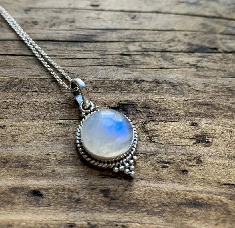 Vintage-Style Moonstone Pendant Necklace
