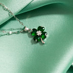 Collier avec Pendentif Trèfle à 4 Feuilles Coloré argent et vert