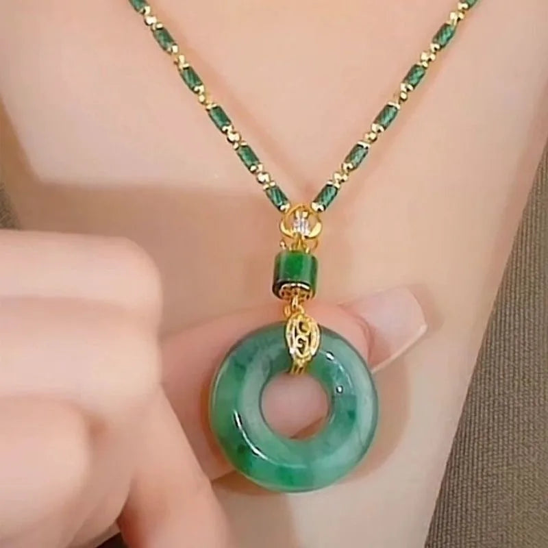 Collier de Paix et Bénédiction en Jade Hetian