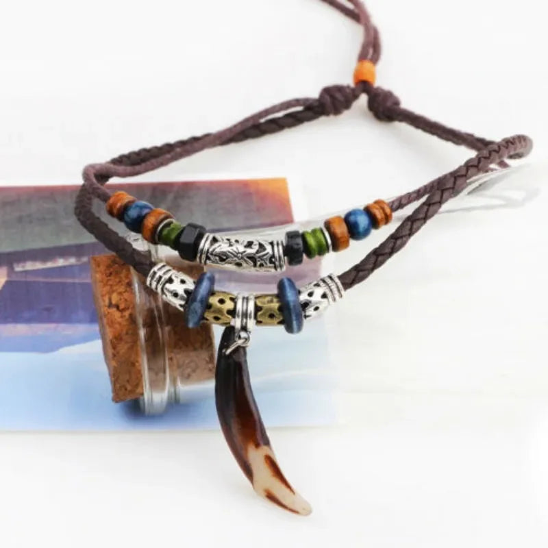 Collier Double avec Pendentif Dent de Requin