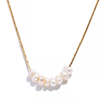 Necklace with Natural Pearls gold