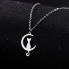 Moon Crescent Cat Pendant Necklace silver