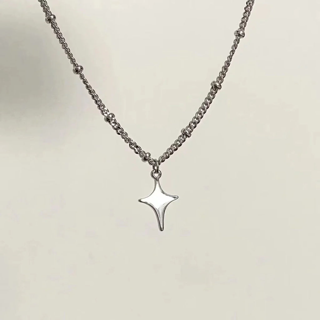 Collier Pendentif Etoile pour Homme 1
