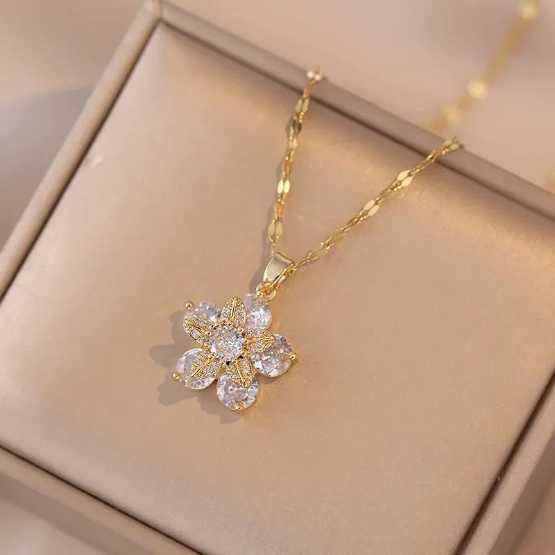 Colorful Flower Pendant Necklace in White Zircon