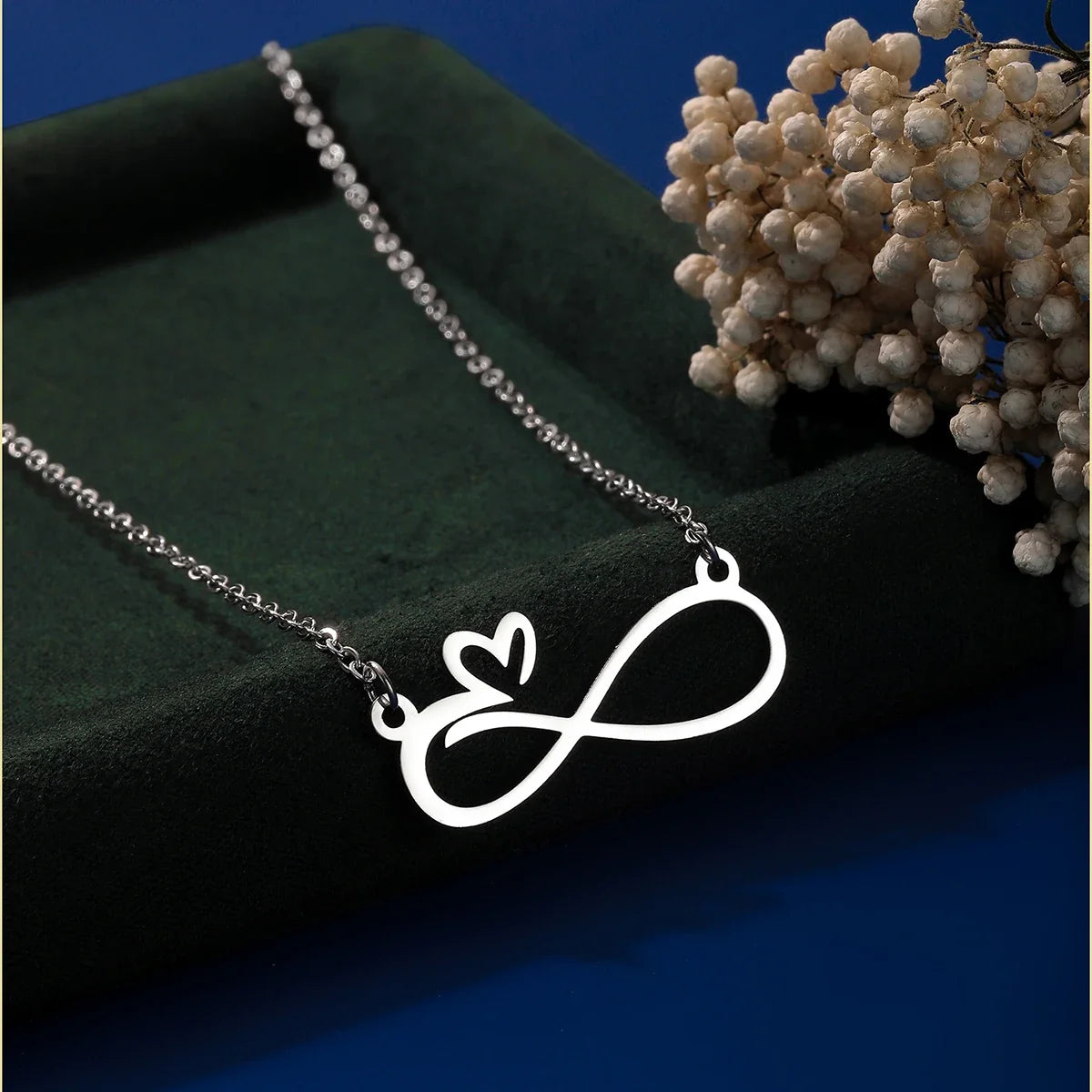 Infinity Heart Pendant Necklace silver