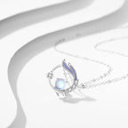 Серебряное женское колье с подвеской из лунного камня