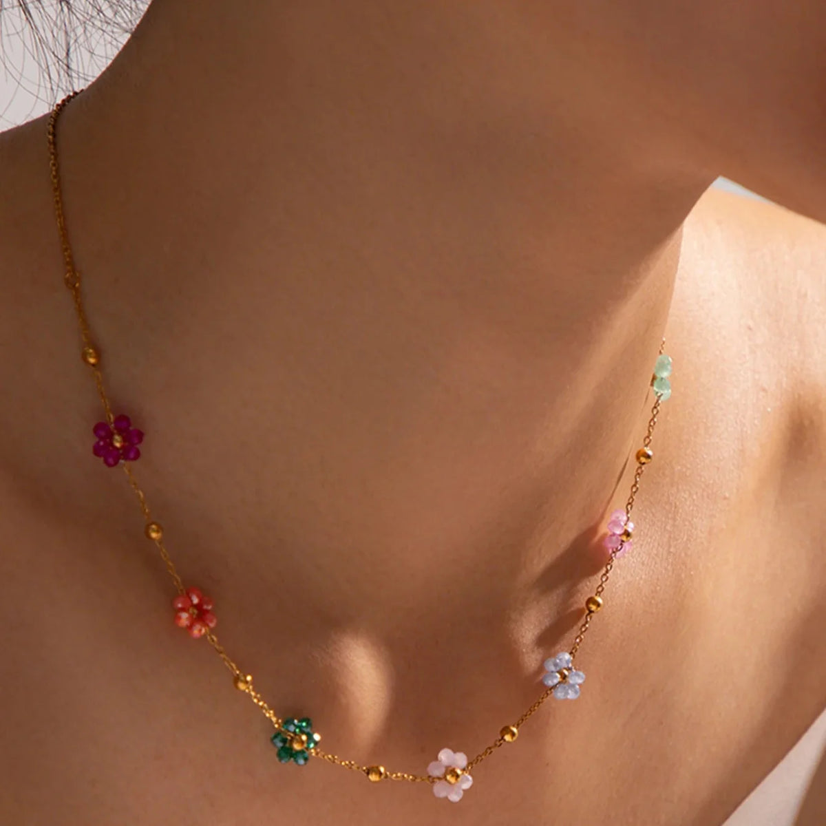 Choker Necklace with Colorful Flower Pendant