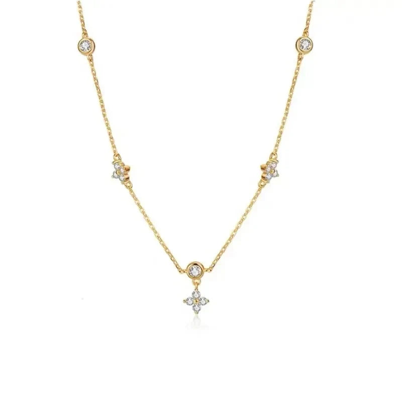 Flower Pendant Zircon Choker Necklace in Gold