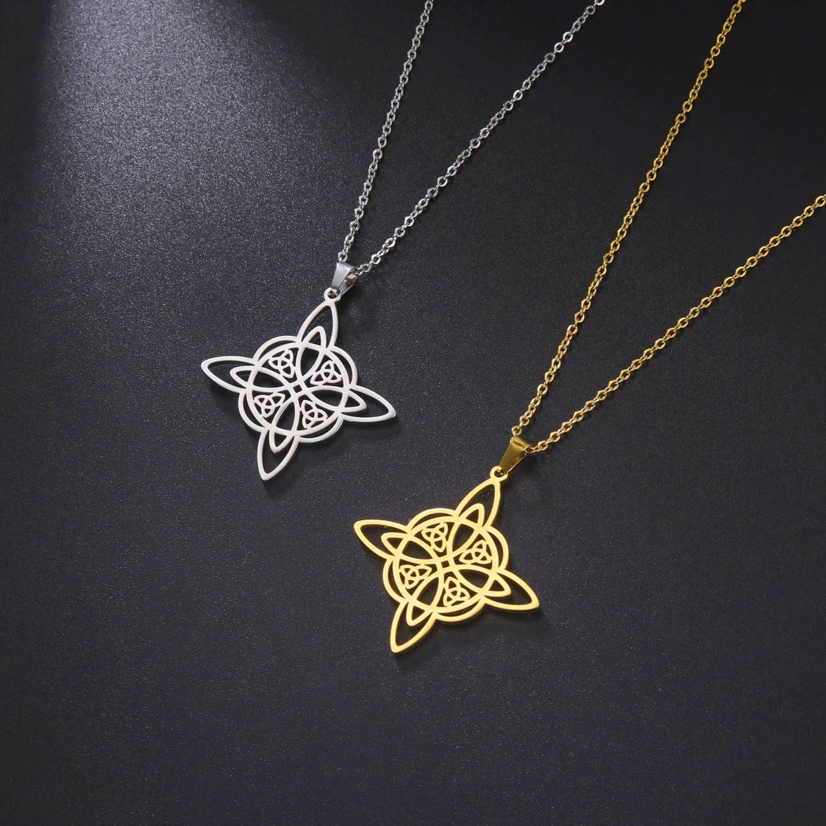 Pendant and necklace "eternal protection" witch's knot 